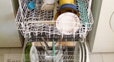 How to get rid of bad smell in the dishwasher