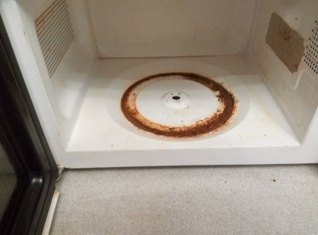 How to restore enamel inside a microwave and is it harmful to use a microwave with damage