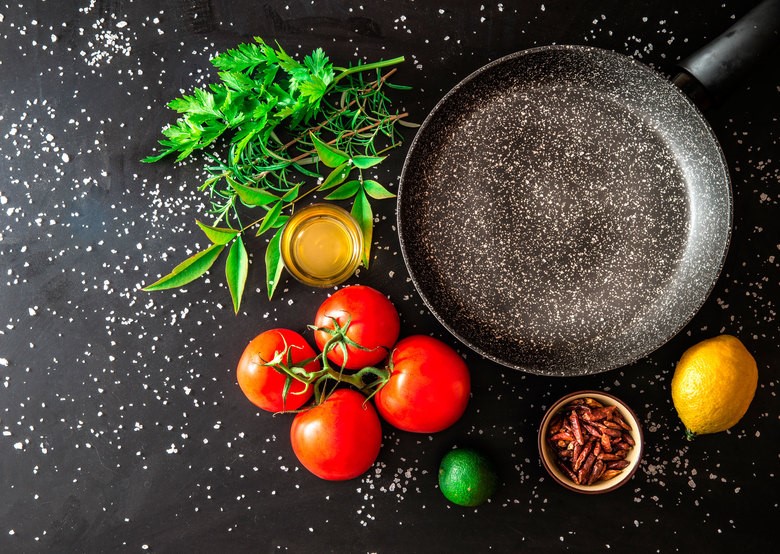 Casseroles en marbre - avantages et inconvénients, caractéristiques et fabricants