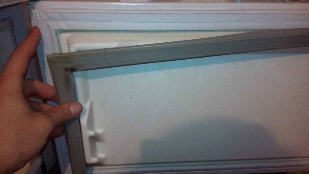 Do it yourself repair of the refrigerator door seal - how to change the rubber band and adjust the door