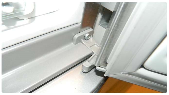 Do it yourself repair of the refrigerator door seal - how to change the rubber band and adjust the door