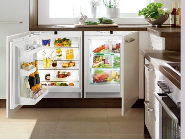 What is the difference between a built-in refrigerator and a regular refrigerator?