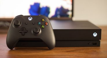 XBOX ONE X game console, model overview and specifications