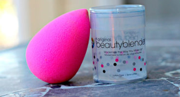 Beauty blender - what is it and how to use it correctly?