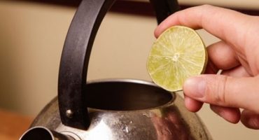 How to clean the kettle from limescale with citric acid?