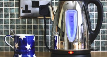 The electric kettle does not turn on - what should I do?